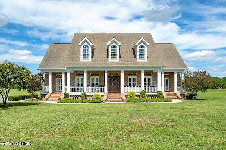 3088 Piney Woods Road Burgaw, NC 28425