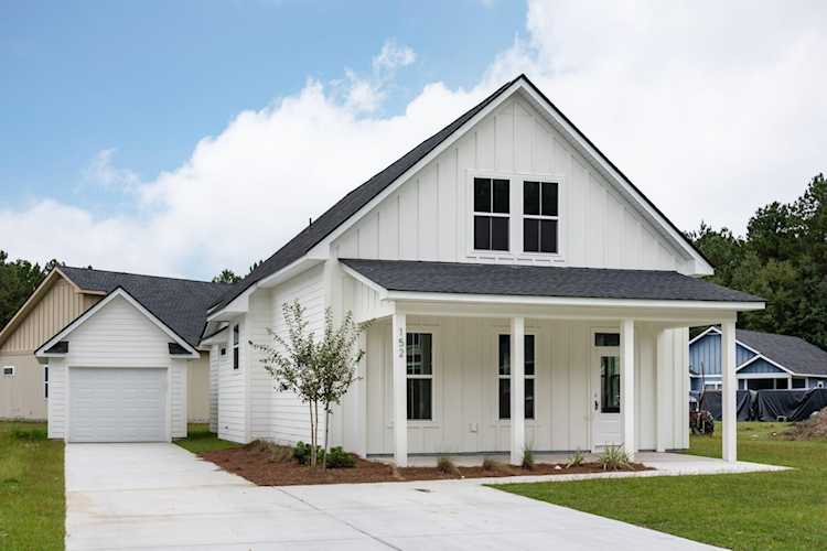 152 Brightwood Dr Huger, SC 29450