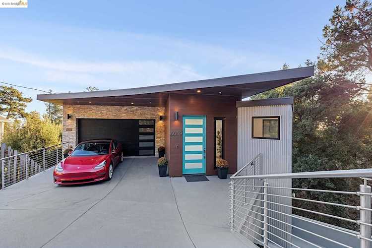 6039 Castle Dr Oakland, CA 94611
