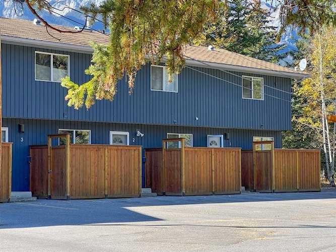 1530 7 Ave #1 Canmore, AB T1W 1R1