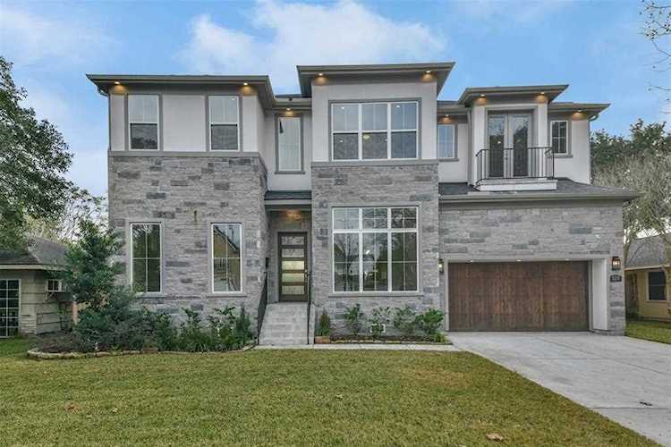 5233 Mimosa Dr Bellaire, TX 77401
