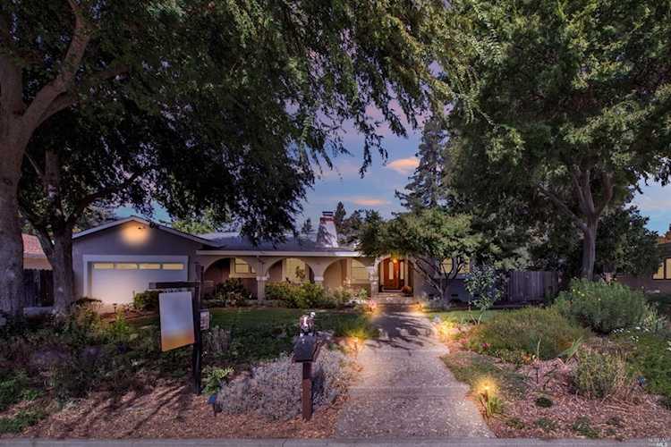 604 Via Palo Linda Fairfield, CA 94534 | MLS 321093688 Photo 1