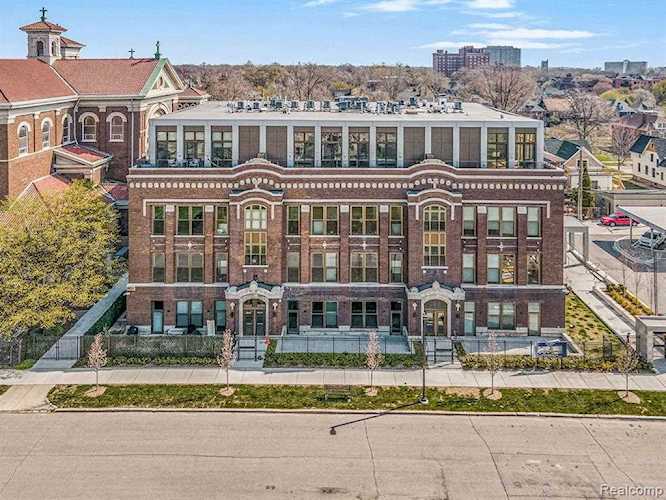 1454 Townsend St #401 Detroit, MI 48214
