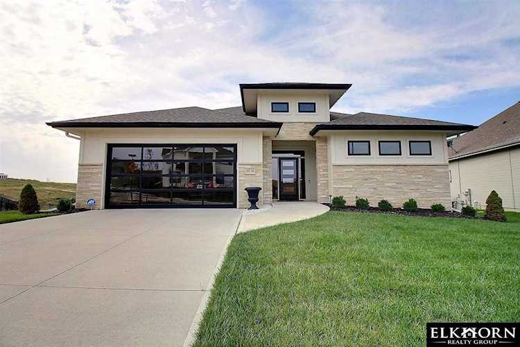 10734 S 127 Plaza Omaha, NE 68138