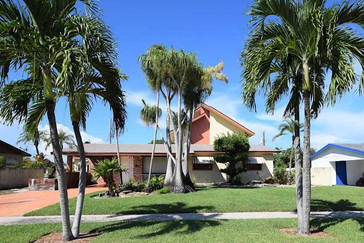 129 NE 5th Street Deerfield Beach, FL 33441