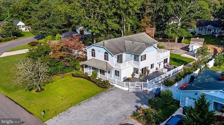 1074 Vessel Ln Manahawkin, NJ 08050 | MLS NJOC2003758 Photo 1