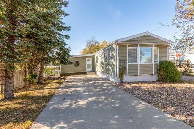 417 6 St Suffield, AB T0J 2