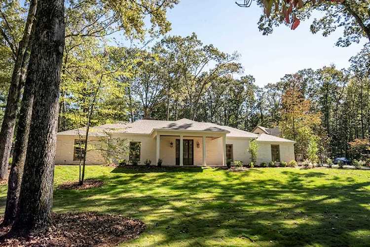 400 Country Club Road Oxford, MS 38655