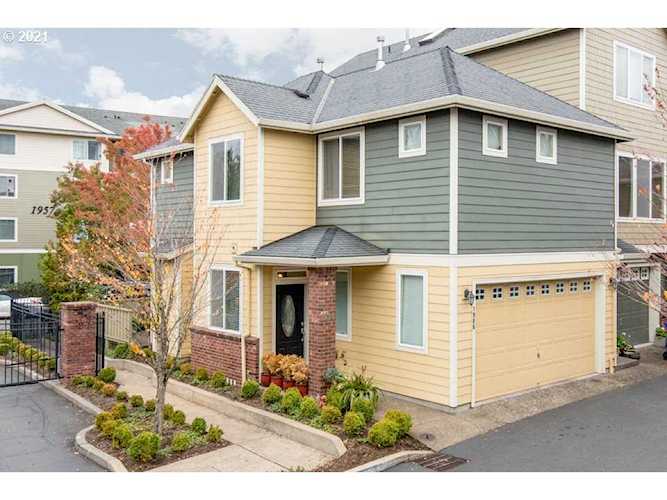 1986 NW Florence Ave Gresham, OR 97030