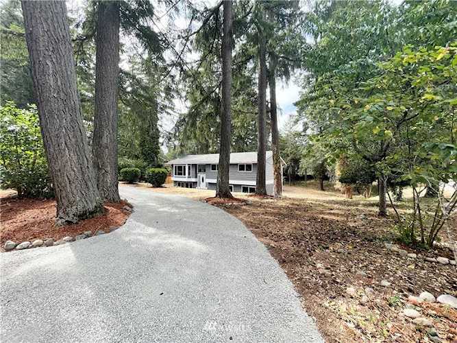 10836 Interlaaken Dr SW Lakewood, WA 98498