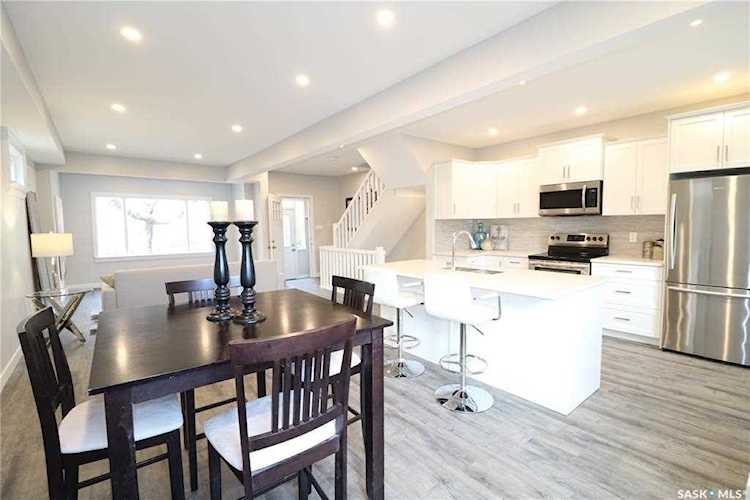 3809 Victoria Ave Regina, SK S4T 1M6