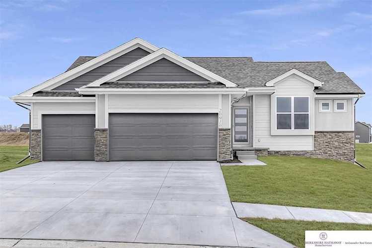 12109 Quail Dr Bellevue, NE 68123