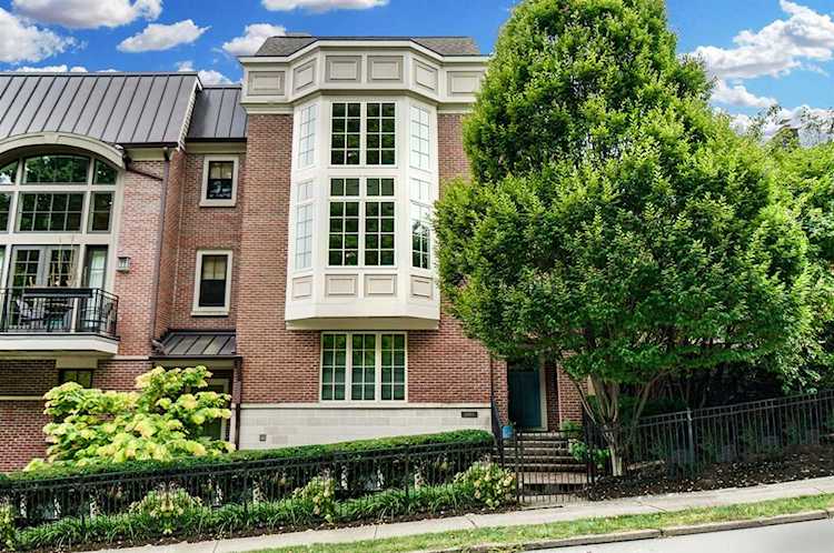 1011 Parkside Place Cincinnati, OH 45202
