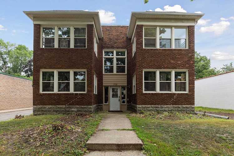 1702 Selby Avenue Saint Paul, MN 55104