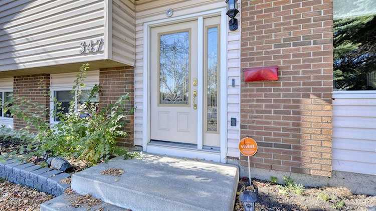 347 Whiteside Rd NE Calgary, AB T1Y 2Z6