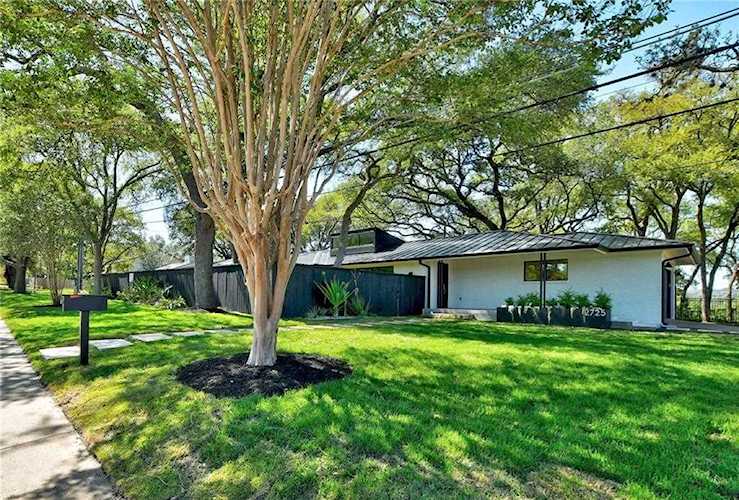 2725 Barton SKWY Austin, TX 78704