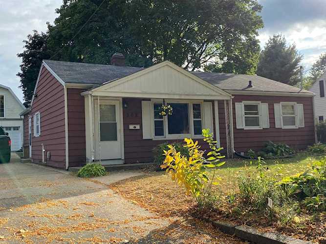 308 Nichols Rd Monona, WI 53716