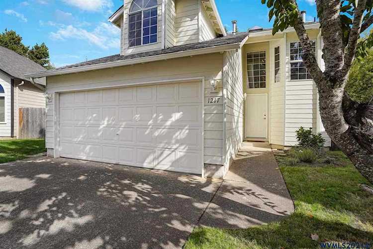 1217 NE Conroy Pl Corvallis, OR 97330