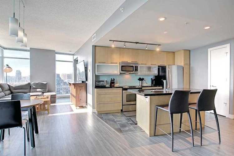 215 13 Ave SW #1705 Calgary, AB T2R 0V6