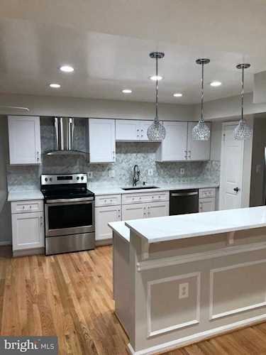 13344 Foxhole Dr Fairfax, VA 22033 | MLS® VAFX2000073 Photo 1