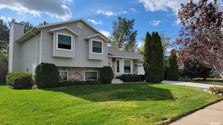 2425 View Dr South Weber, UT 84405