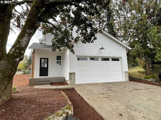 3221 12th St Salem, OR 97302