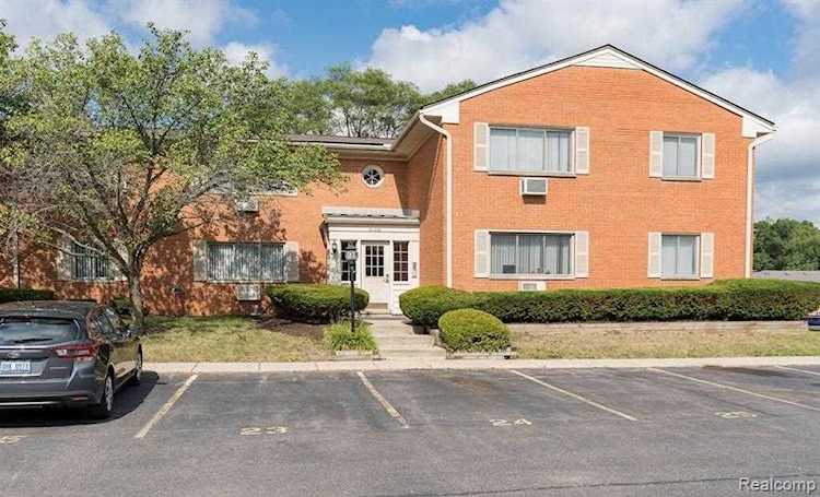 803 Plate St Unit 104 Rochester, MI 48307
