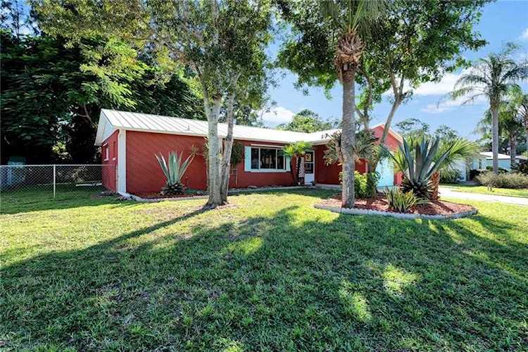 2595 5th St Vero Beach, FL 32962