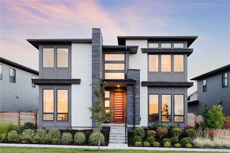 9774 E 60th Place Denver, CO 80238