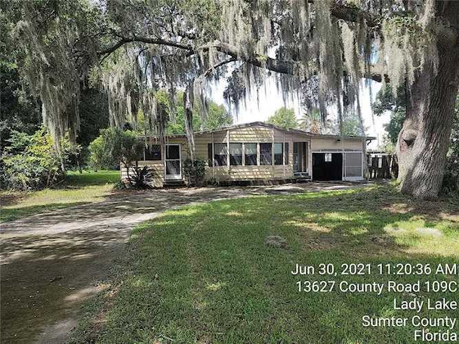 8261 County Road 109 Lady Lake, FL 32159