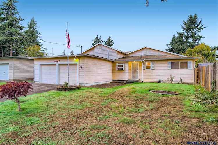 19019 NE Davis St Portland, OR 97230