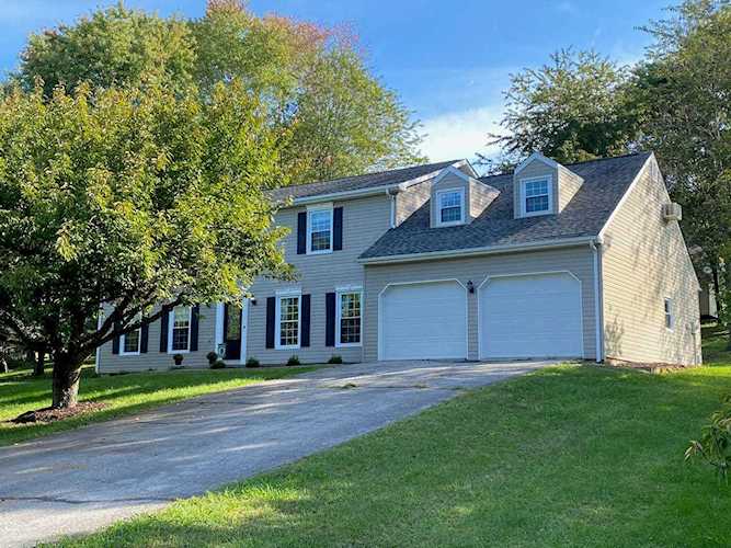 88 Pinehurst Daleville, VA 24083