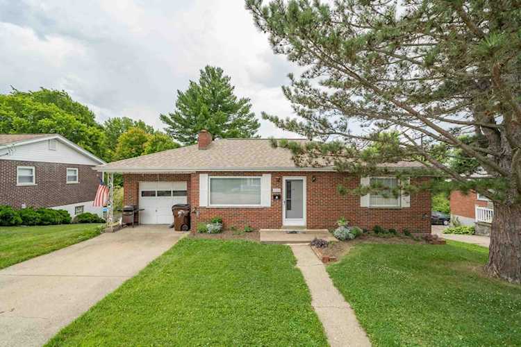 For Sale:$160,000, 16 Shaw Dr Alexandria KY Photo 1