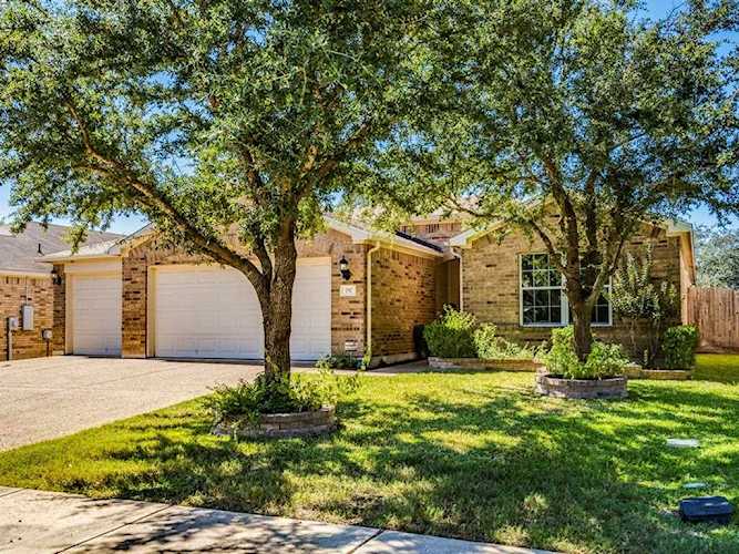 757 Kingfisher LN Leander, TX 78641