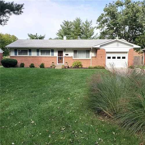 6816 E 48th St Lawrence , IN 46226