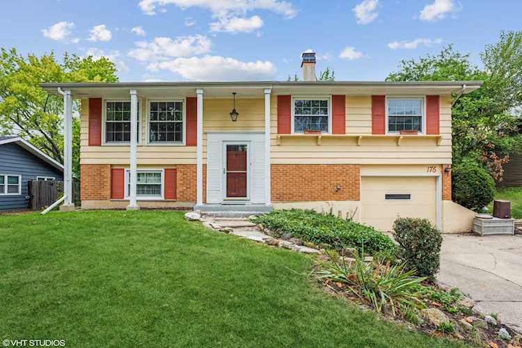 21W176 Briarcliff Rd Lombard, IL 60148