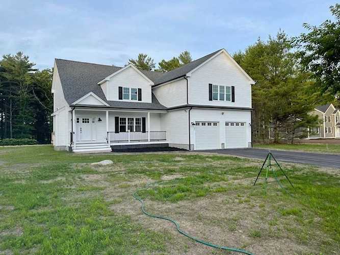 2 Gifford Ave Dartmouth, MA 02747