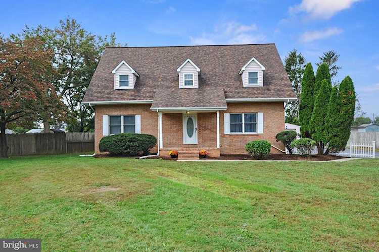 205 Bush Dr Dover, DE 19901