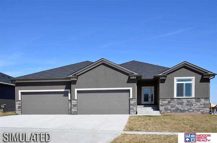 8211 S 97th St Lincoln, NE 68526