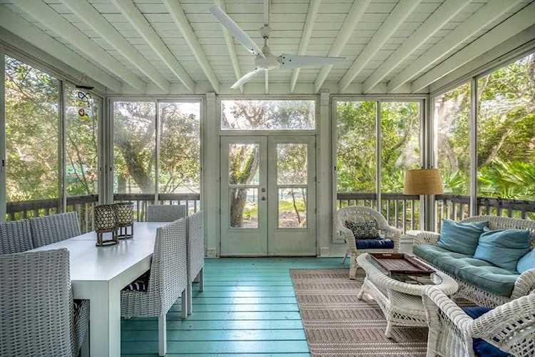 1295 E Winding Oaks Circle Vero Beach, FL 32963