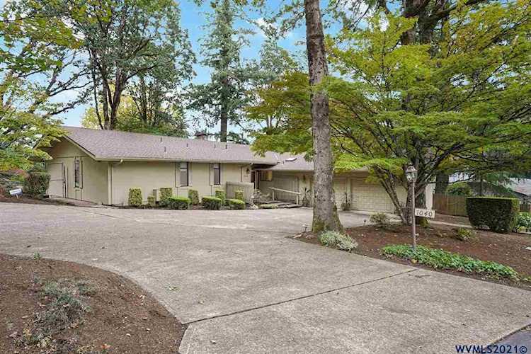 1040 Southridge Pl S Salem, OR 97302