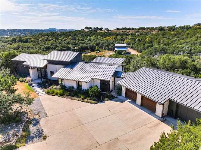 20417 Bee Hive LN Spicewood, TX 78669