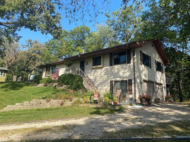 7 Woody Way Oakwood Hills, IL 60013