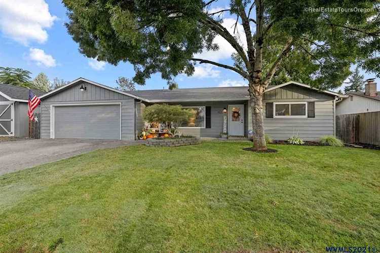 1925 Engel Ct Salem, OR 97304