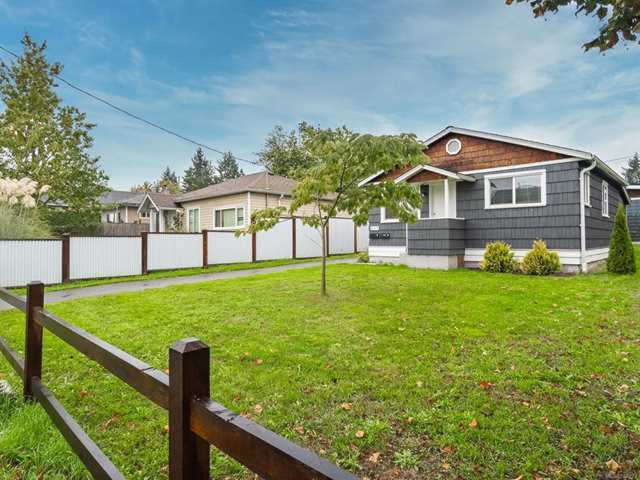 483 Howard Ave Nanaimo, BC V9R 3S2