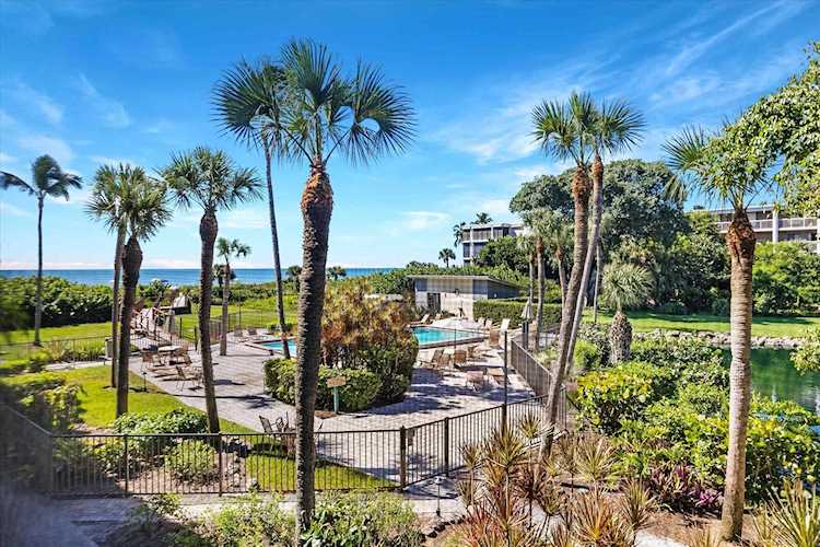 2737 W Gulf Dr #111 Sanibel, FL 33957