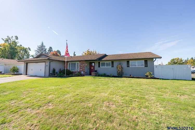 4717 Lisa St Salem, OR 97305