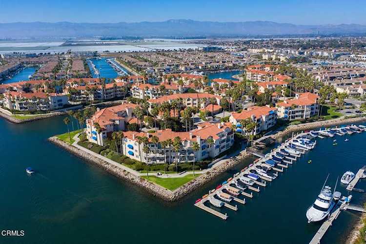 1743 Pearl Way Oxnard, CA 93035
