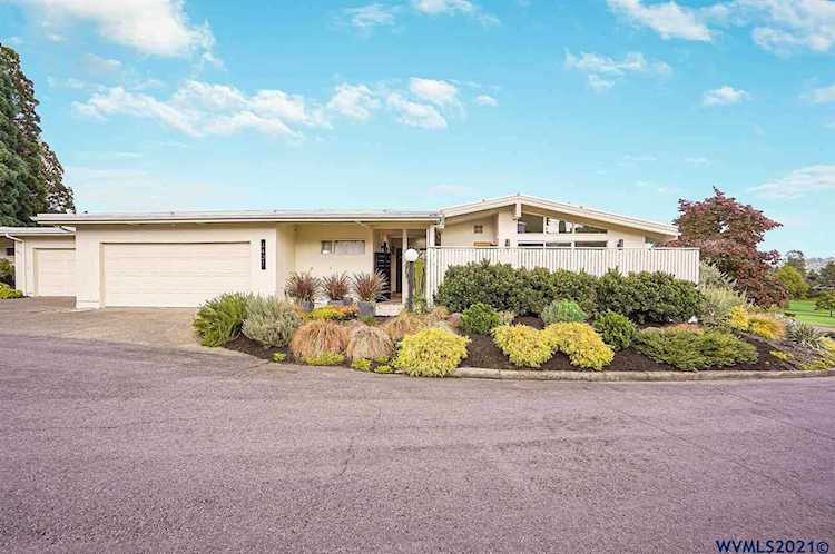 3407 Country Club Dr Salem, OR 97302-9746