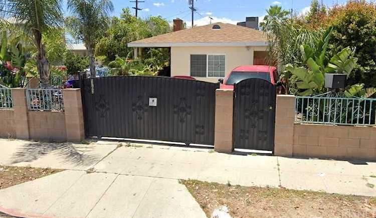 5703 Cleon Ave North Hollywood, CA 91601